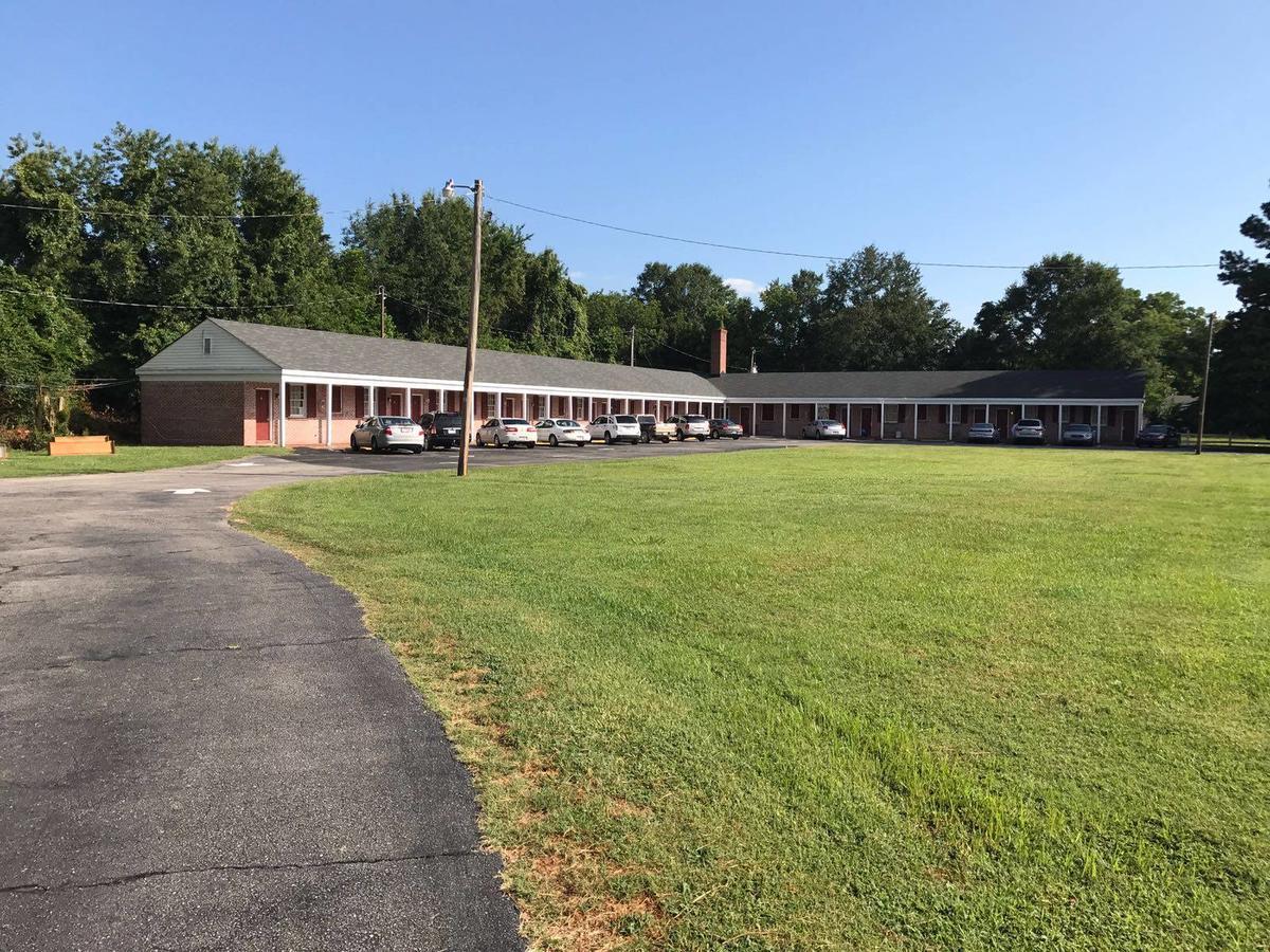 Kenwood Court Motel Wilson Eksteriør billede